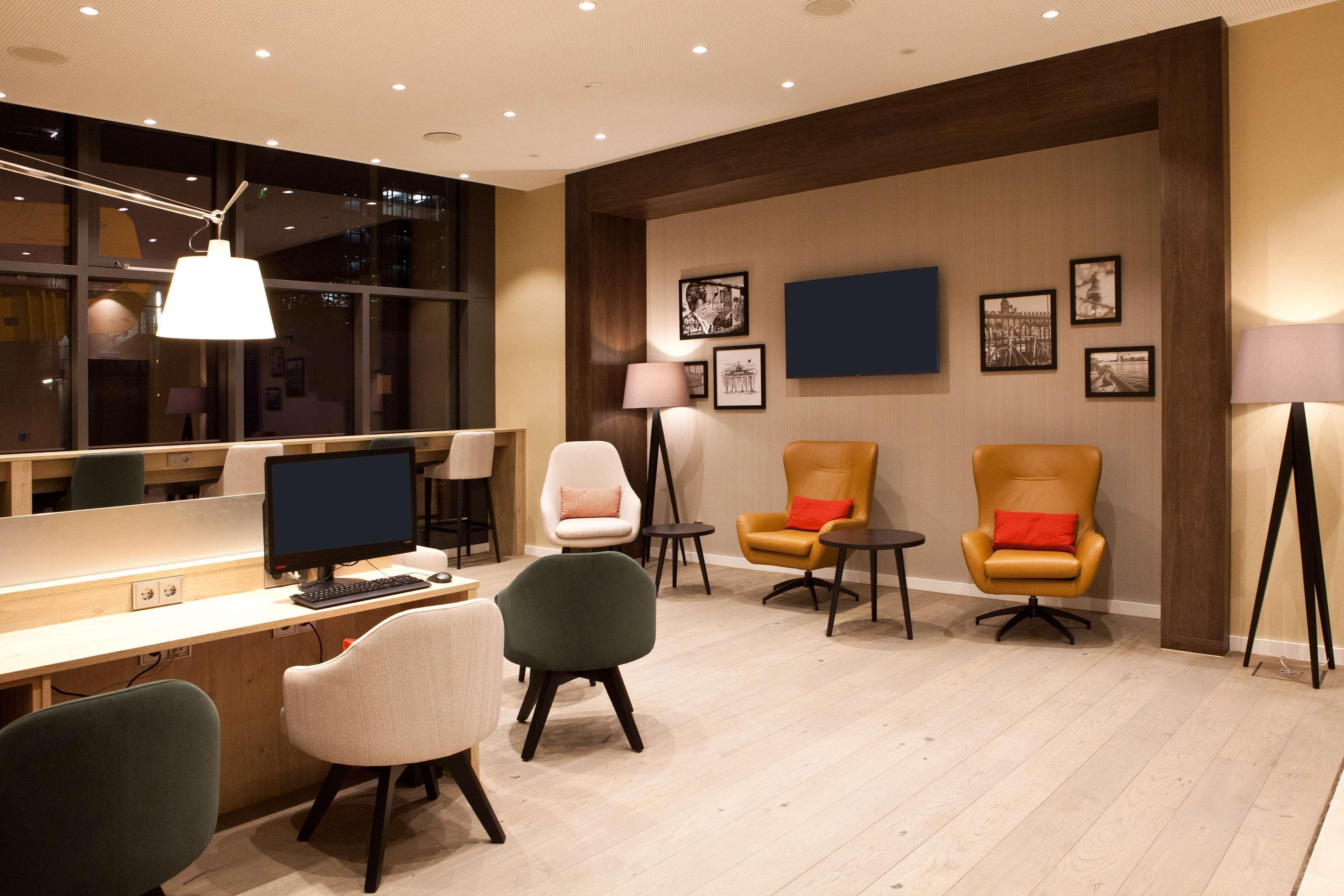 Hampton By Hilton Berlin City East Side Gallery — Fotos 3